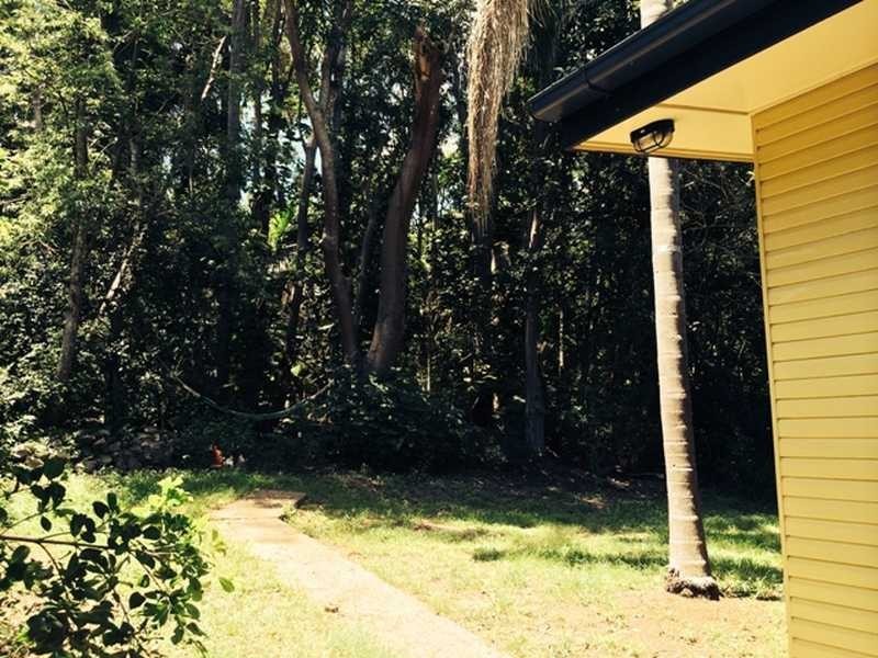 73 MOORDALE STREET, Chapel Hill QLD 4069