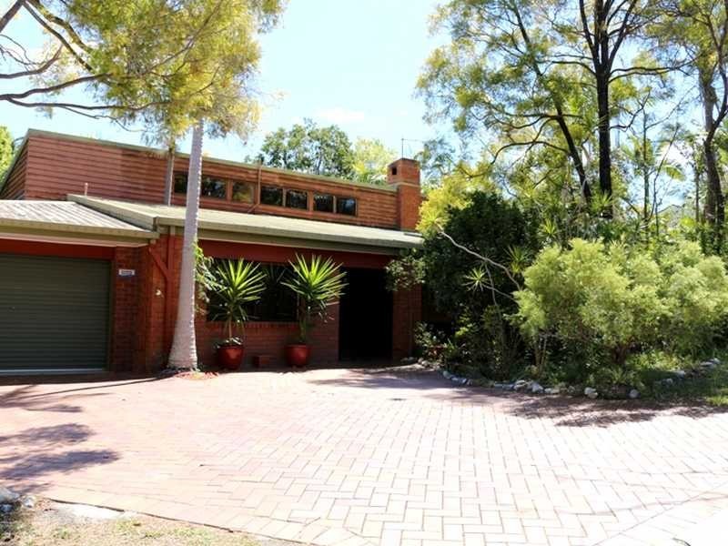 9 SHADOWOOD STREET, Kenmore Hills QLD 4069