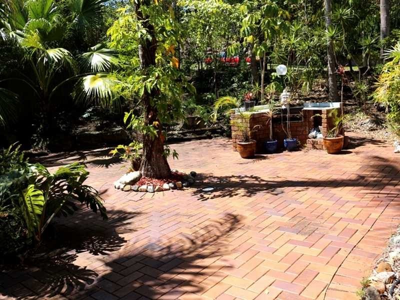 9 SHADOWOOD STREET, Kenmore Hills QLD 4069