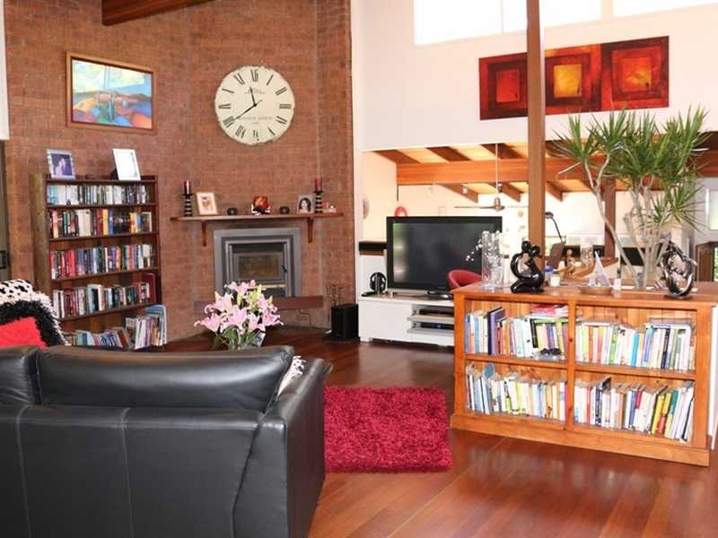 9 SHADOWOOD STREET, Kenmore Hills QLD 4069