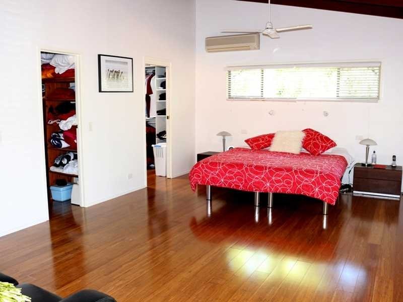 9 SHADOWOOD STREET, Kenmore Hills QLD 4069