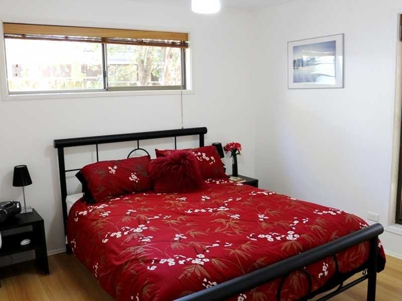 9 SHADOWOOD STREET, Kenmore Hills QLD 4069
