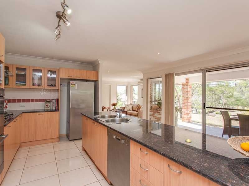 27 CASTLEREAGH PLACE, Anstead QLD 4070