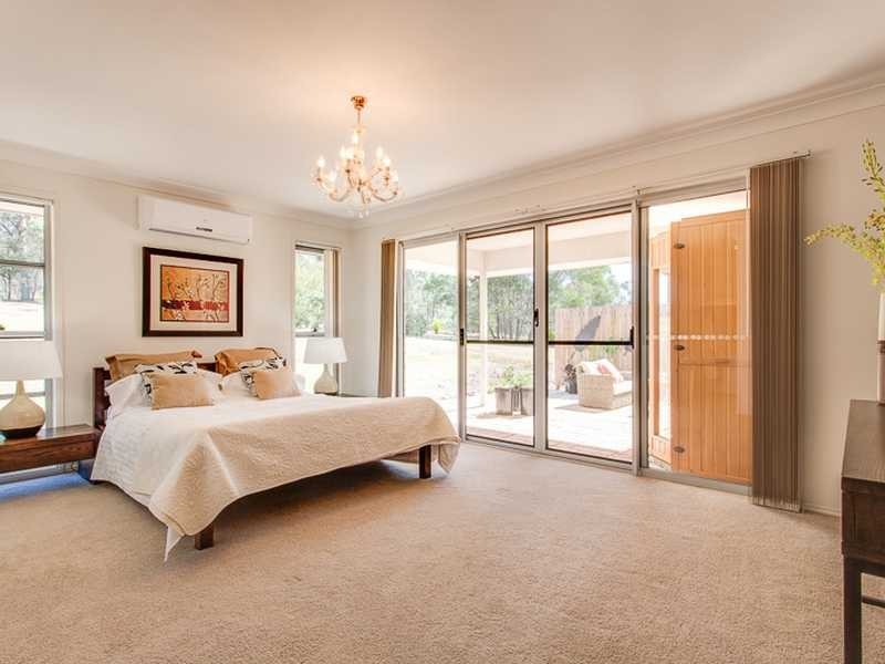 27 CASTLEREAGH PLACE, Anstead QLD 4070