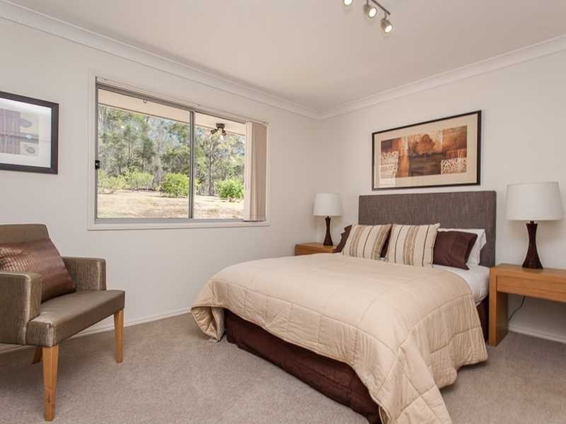 27 CASTLEREAGH PLACE, Anstead QLD 4070