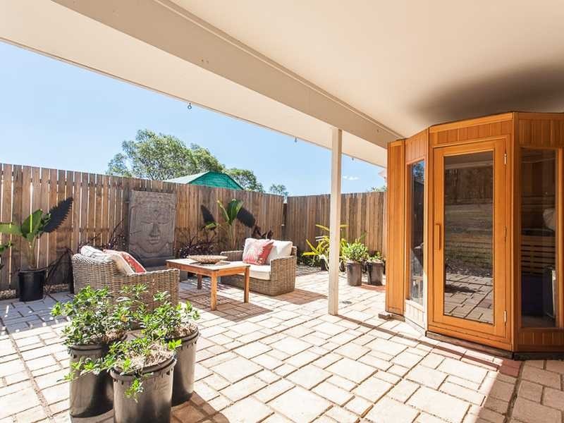 27 CASTLEREAGH PLACE, Anstead QLD 4070