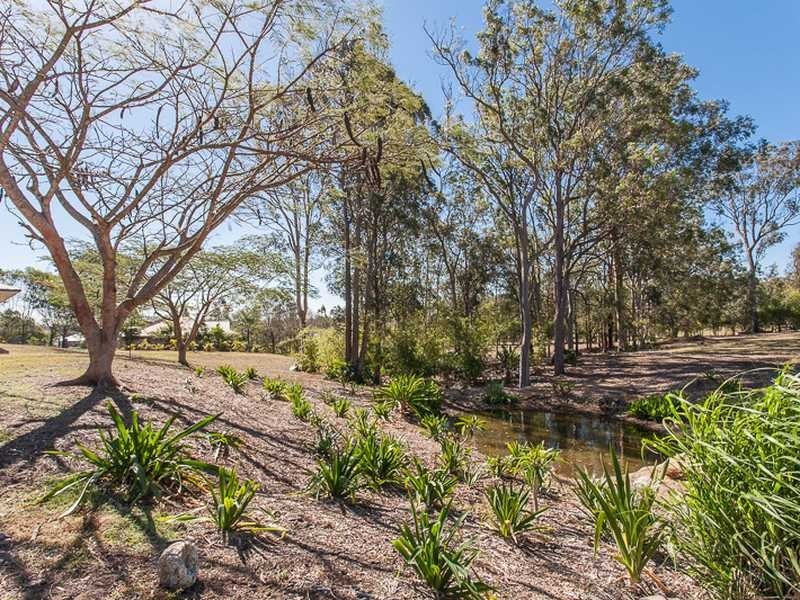 27 CASTLEREAGH PLACE, Anstead QLD 4070