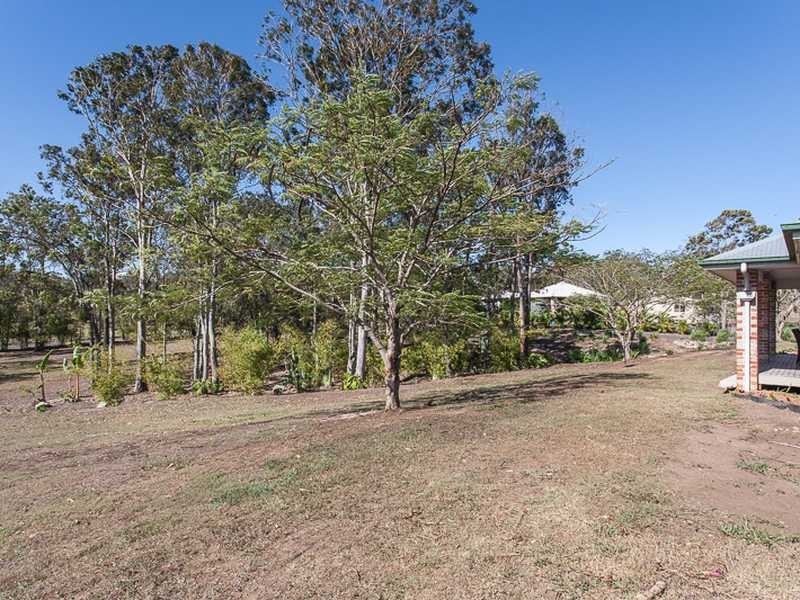 27 CASTLEREAGH PLACE, Anstead QLD 4070