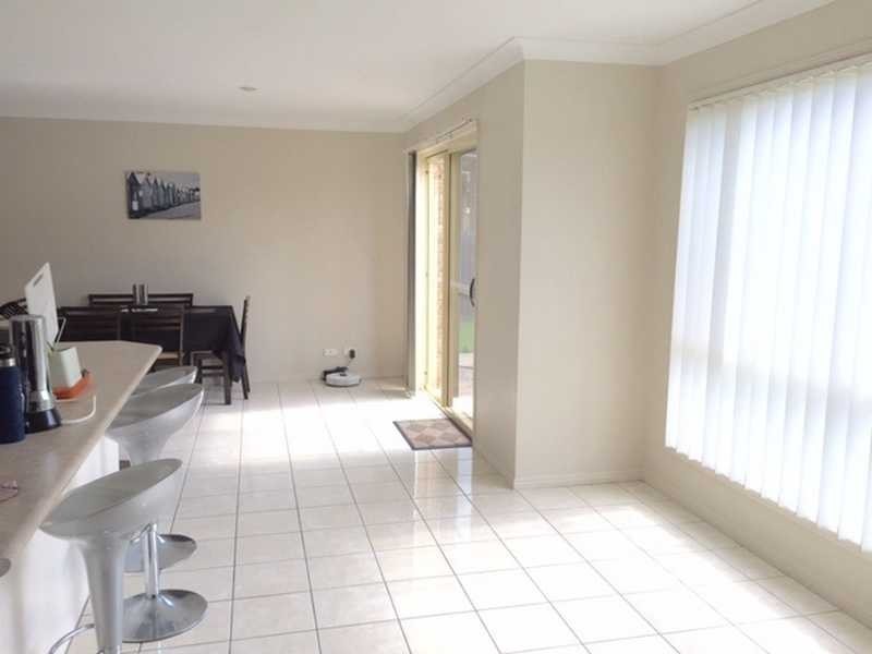 54 LAGOON CRES, Bellbowrie QLD 4070