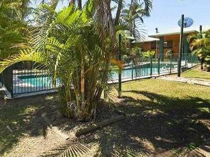 8-16 Riverbend Ave, Carrara QLD 4211