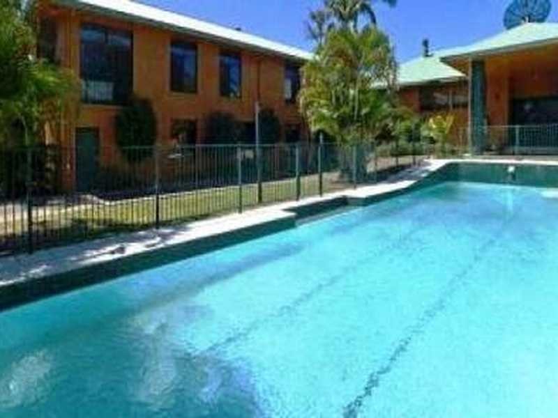 8-16 Riverbend Ave, Carrara QLD 4211