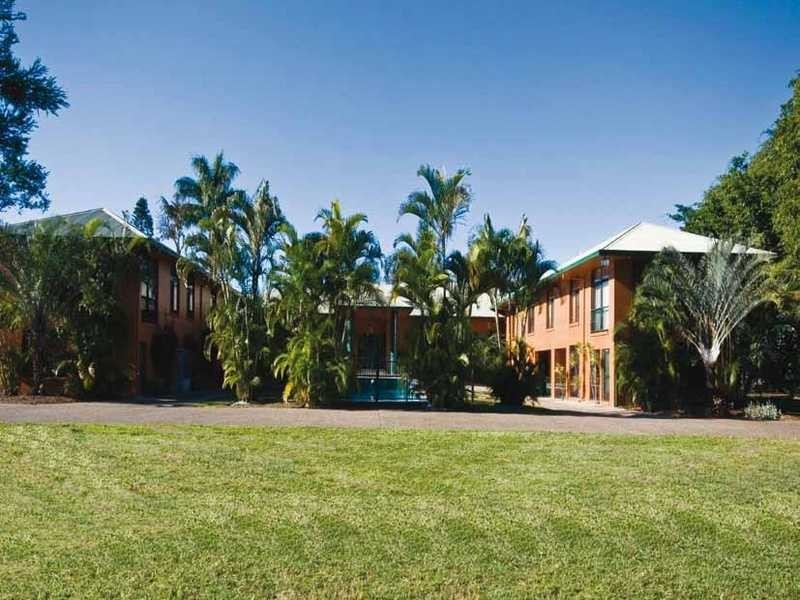8-16 Riverbend Ave, Carrara QLD 4211