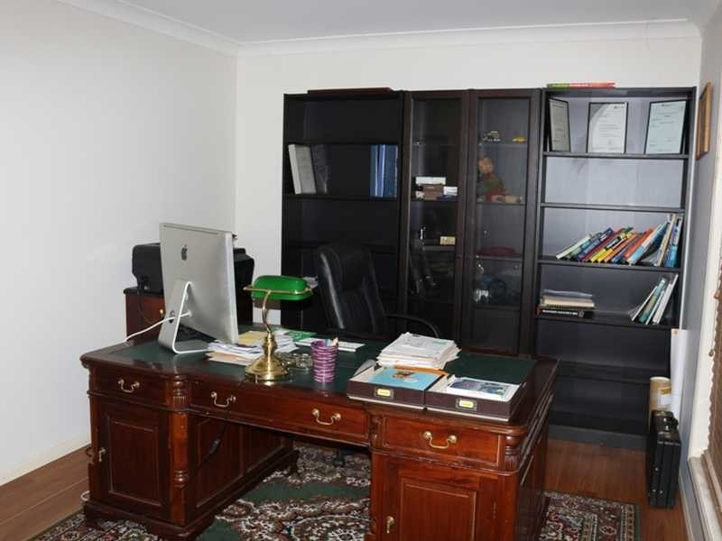 170 Parkwood Place, Anstead QLD 4070