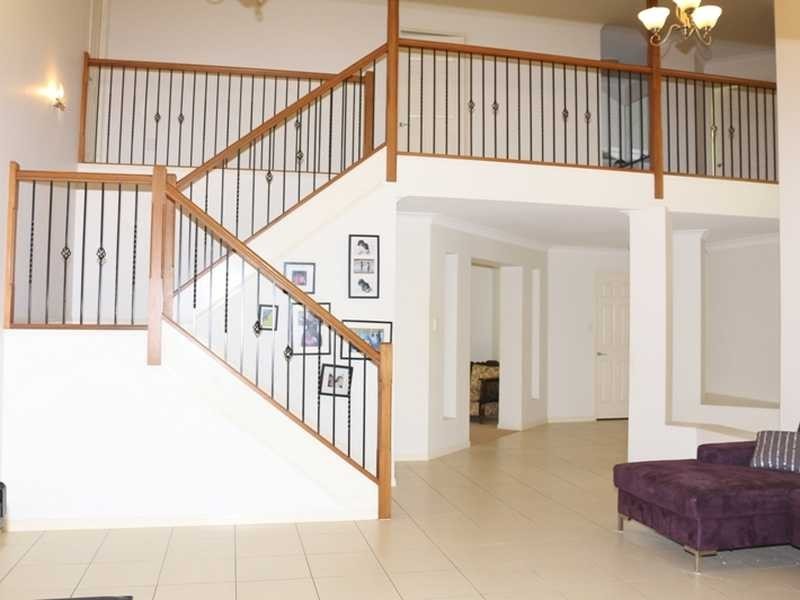 170 Parkwood Place, Anstead QLD 4070