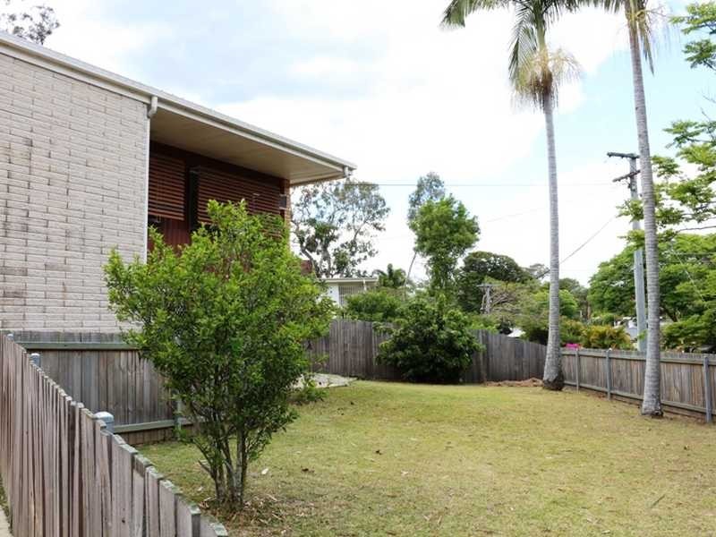32 Marshall Lane, Kenmore QLD 4069