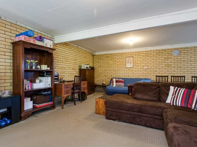 8 Sophia Street, Kenmore QLD 4069