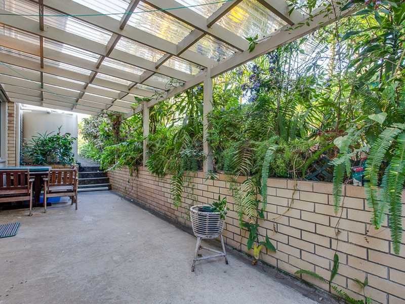 8 Sophia Street, Kenmore QLD 4069