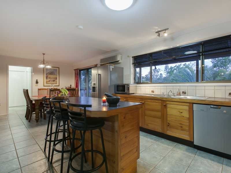 1 Havenwood Street, Kenmore Hills QLD 4069