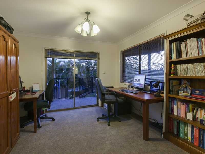 1 Havenwood Street, Kenmore Hills QLD 4069