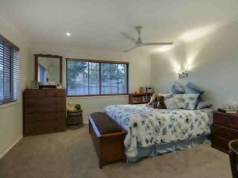 1 Havenwood Street, Kenmore Hills QLD 4069