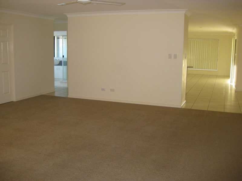 119 Joseph Avenue, Moggill QLD 4070