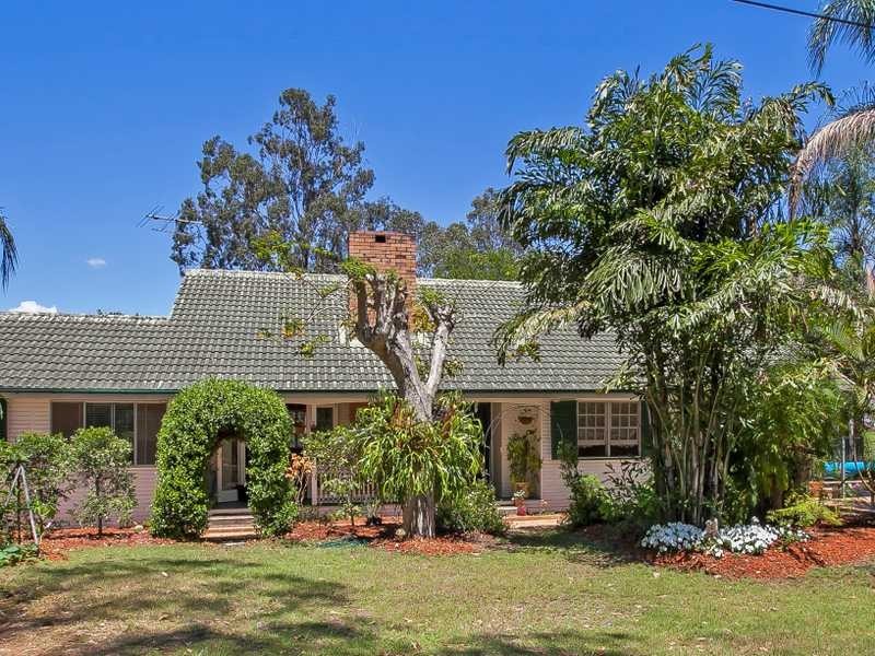 2696 Moggill Road, Pinjarra Hills QLD 4069