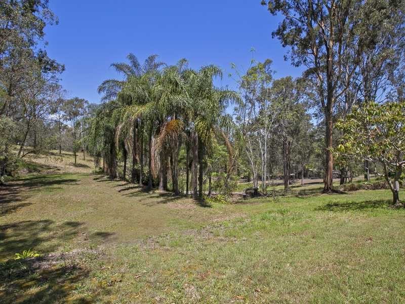 2696 Moggill Road, Pinjarra Hills QLD 4069