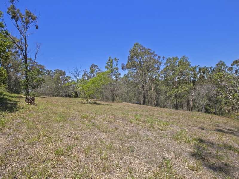 2696 Moggill Road, Pinjarra Hills QLD 4069