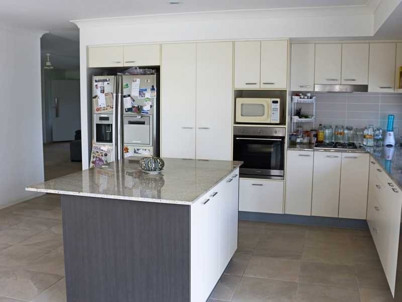 8 Spotted Gum Place, Moggill QLD 4070