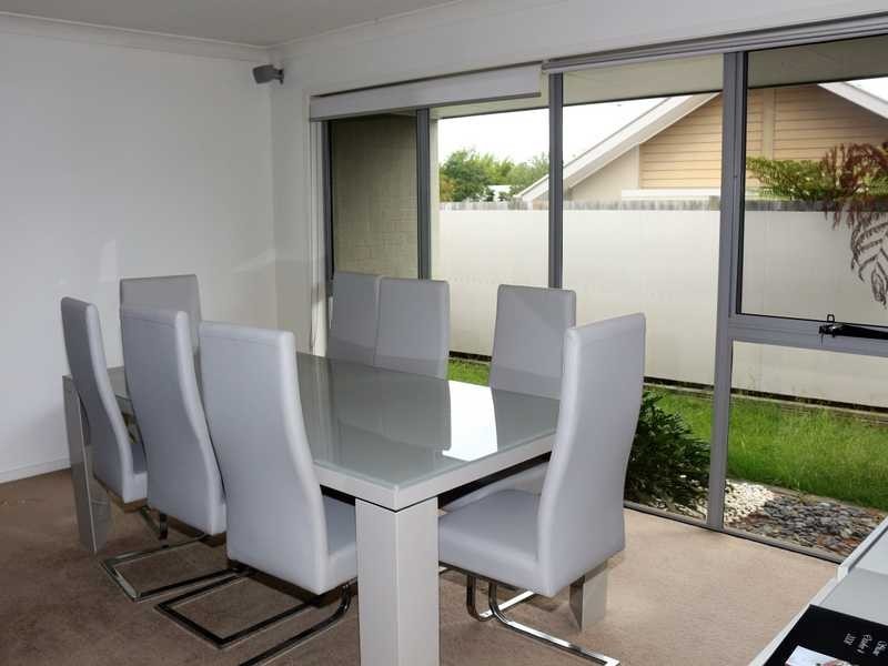 8 Spotted Gum Place, Moggill QLD 4070