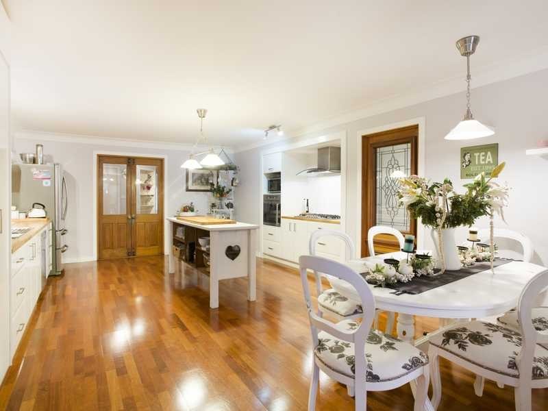 154 Mount Crosby Road, Anstead QLD 4070