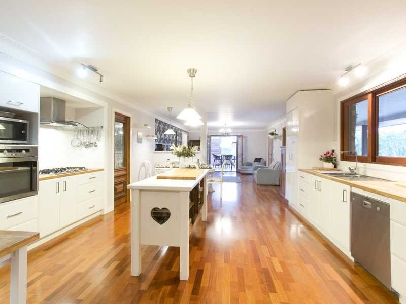 154 Mount Crosby Road, Anstead QLD 4070