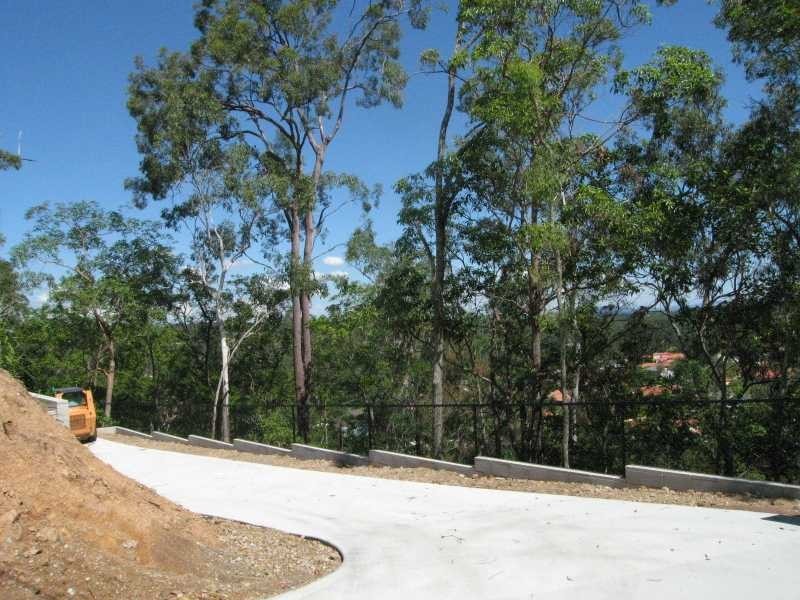 Kenmore Hills QLD 4069