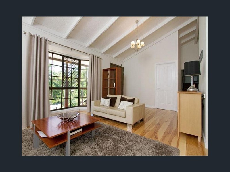 5 Ballard Place, Fig Tree Pocket QLD 4069