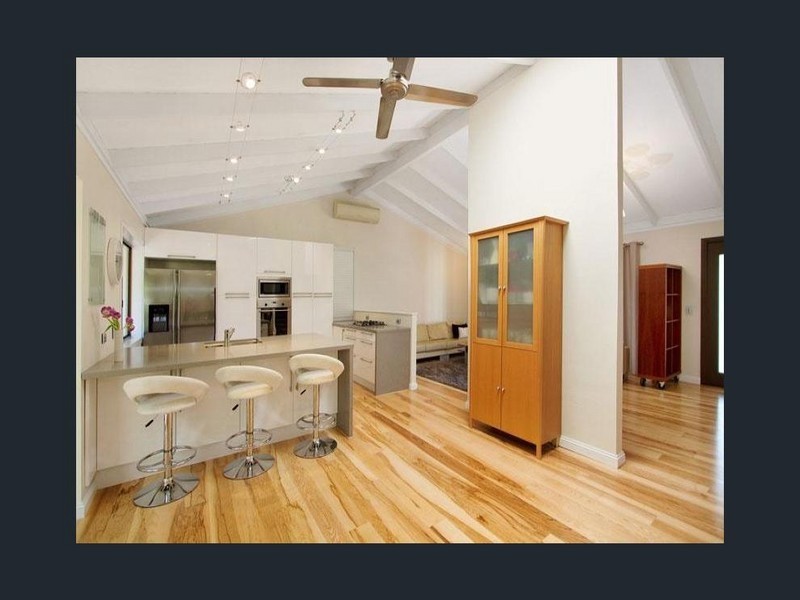 5 Ballard Place, Fig Tree Pocket QLD 4069