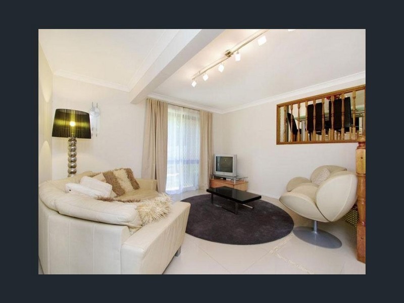 5 Ballard Place, Fig Tree Pocket QLD 4069