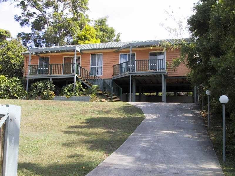 11 Toddington Street, Chapel Hill QLD 4069