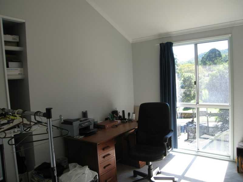 11 Toddington Street, Chapel Hill QLD 4069