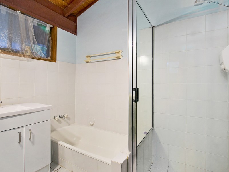 8 Paley Street, Kenmore Hills QLD 4069