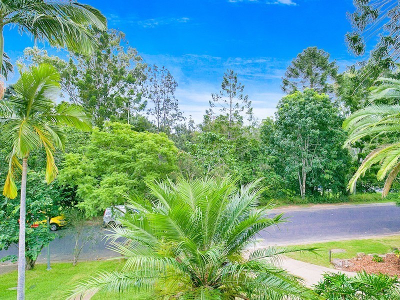 8 Paley Street, Kenmore Hills QLD 4069
