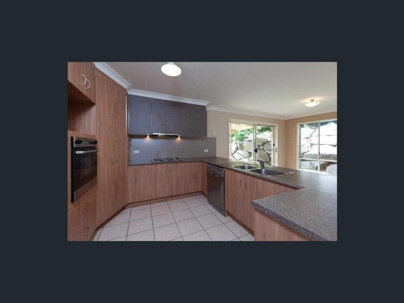 13 Limita Court, Kenmore QLD 4069