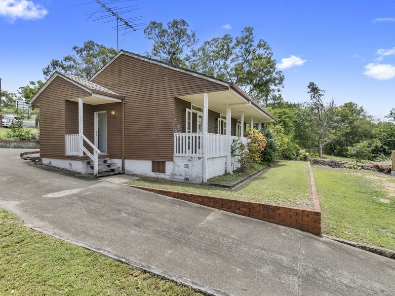 16 Ardell Street, Kenmore QLD 4069