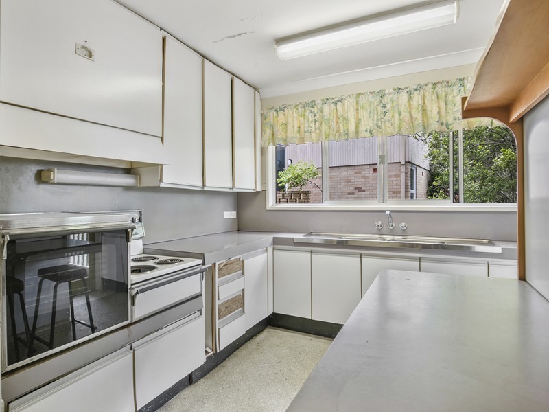 16 Ardell Street, Kenmore QLD 4069