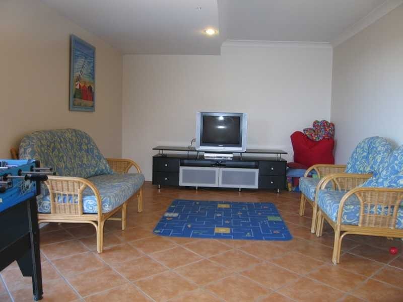 48 Beaufort Crescent, Moggill QLD 4070