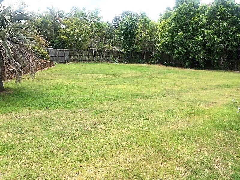 16a Pine County Place, Bellbowrie QLD 4070