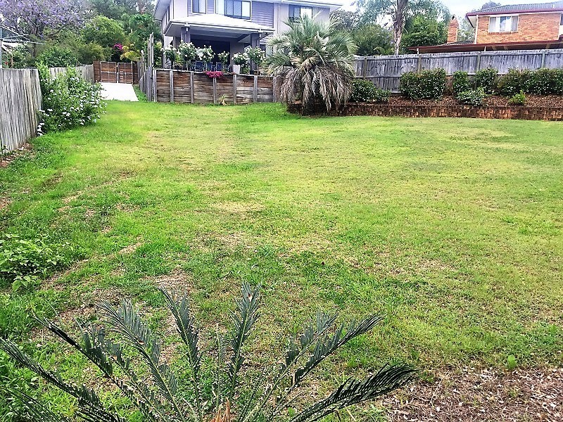 16a Pine County Place, Bellbowrie QLD 4070