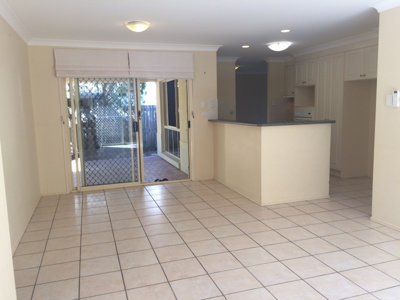 5 Ballard Place, Westlake QLD 4074