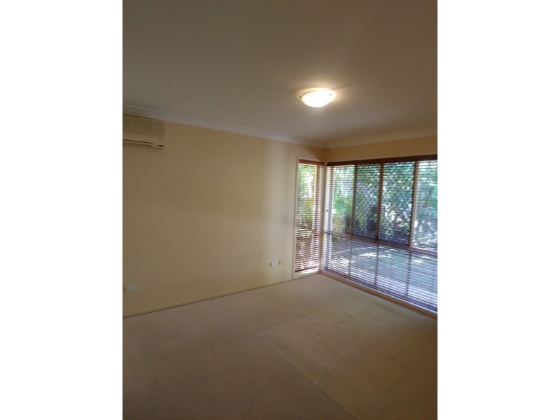 5 Ballard Place, Westlake QLD 4074