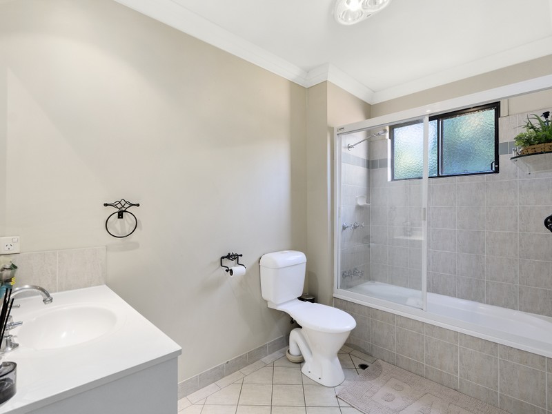 27/105 Oldfield Rd, Sinnamon Park QLD 4073