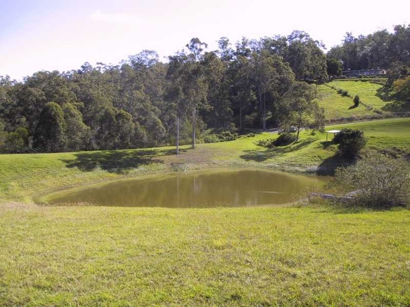 Brookfield QLD 4069